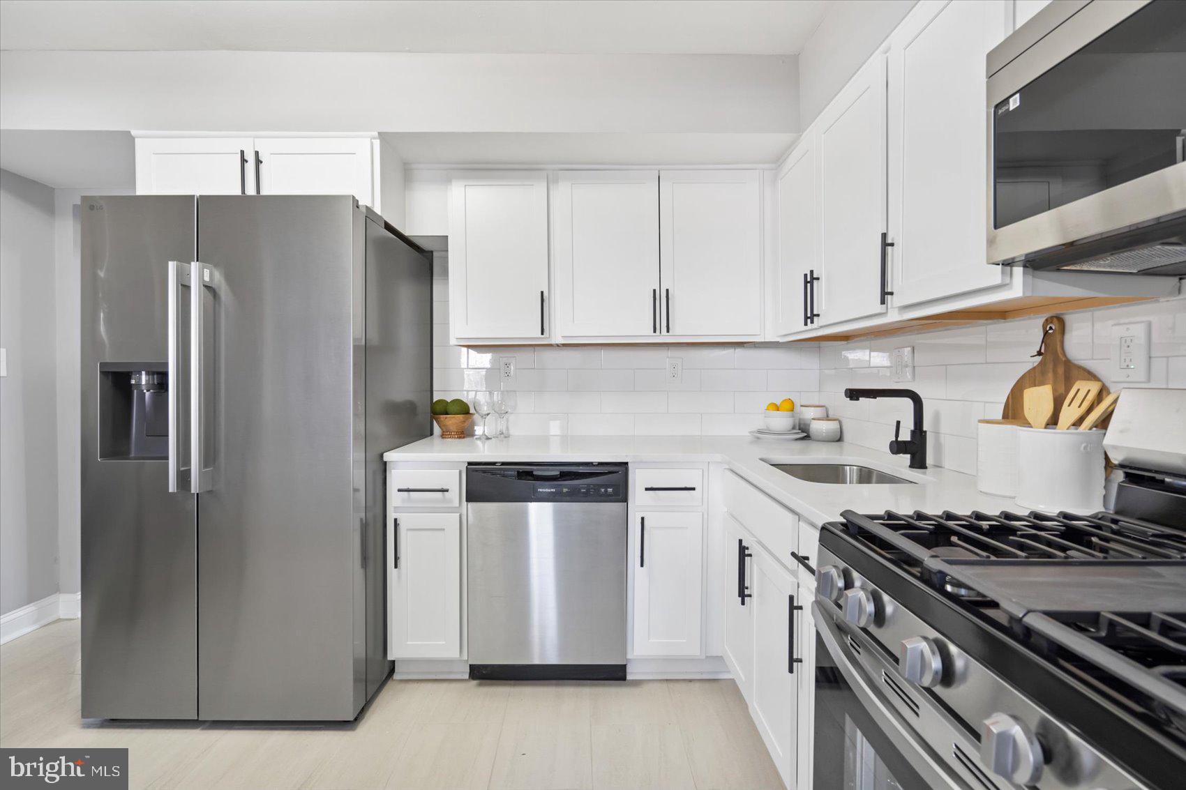 ROCKLAND RUN - Residential Lease