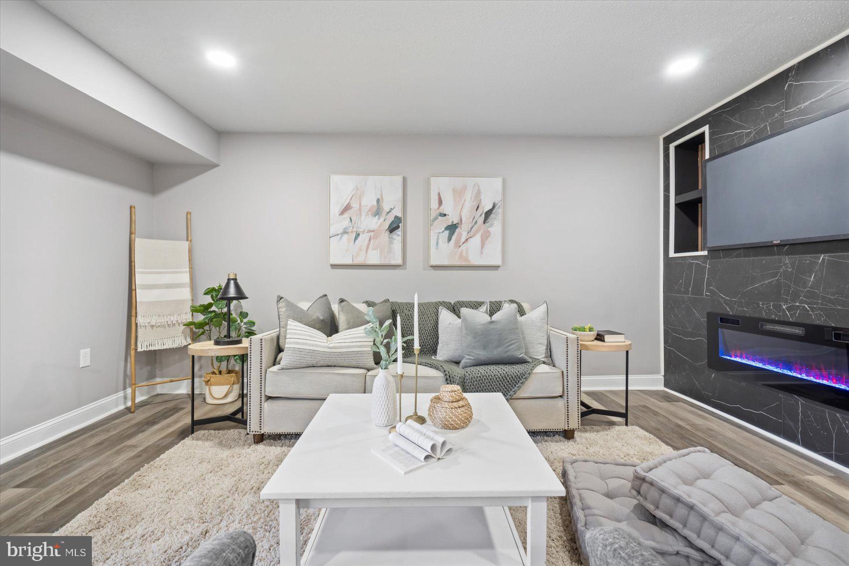 ROCKLAND RUN - Residential Lease