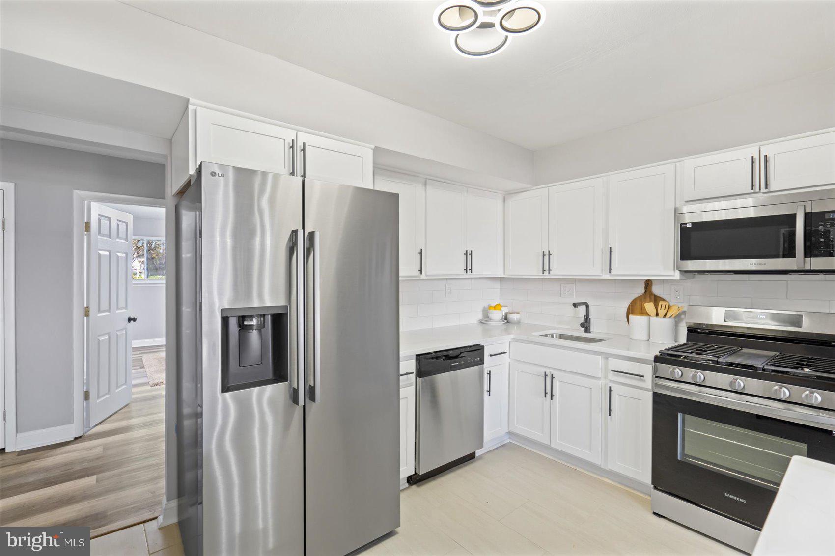 ROCKLAND RUN - Residential Lease