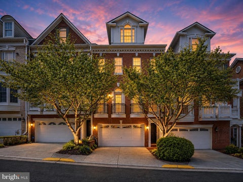 Photo of 7714 Spoleto Lane #54, MCLEAN, VA 22102 (MLS # VAFX2336246)