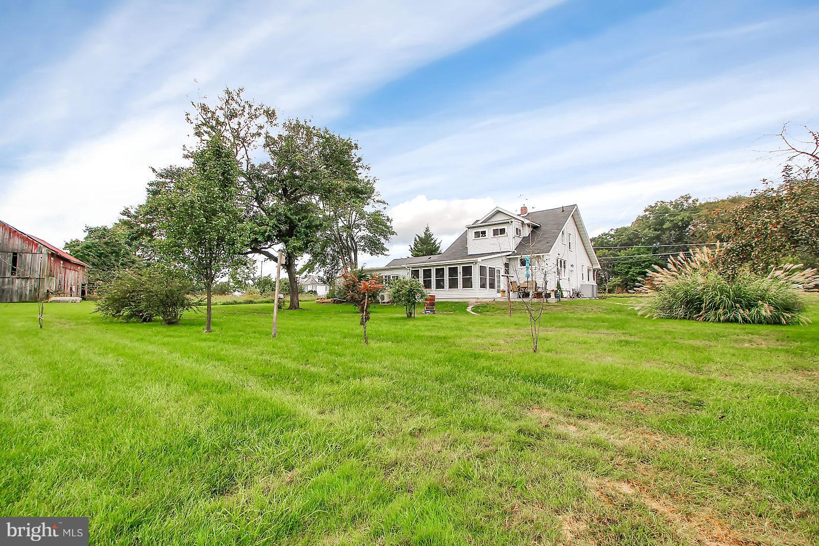 CUMBERLAND TOWNSHIP - Residential