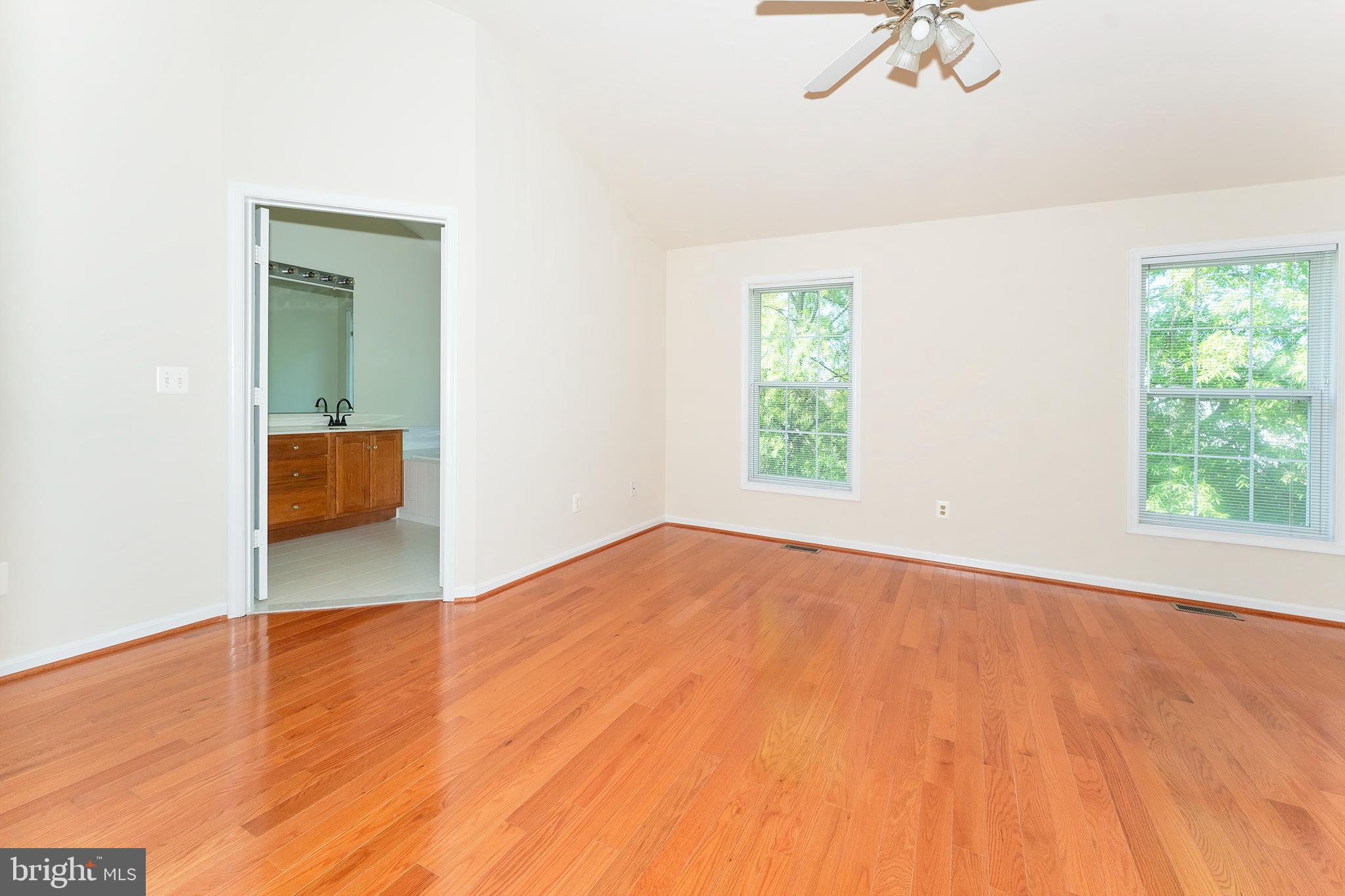 WEXFORD TOWNHOMES AT MCNAIR - Residential Lease