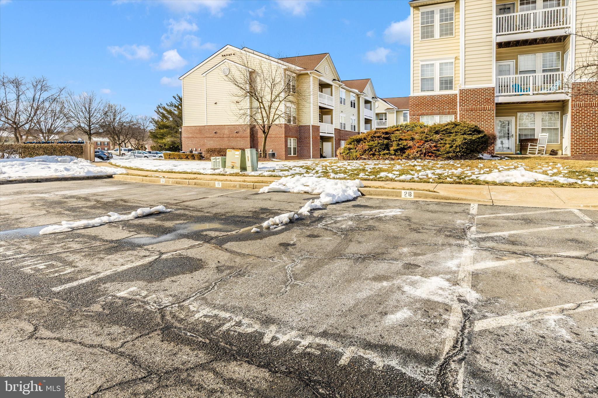 WATERSIDE - Residential