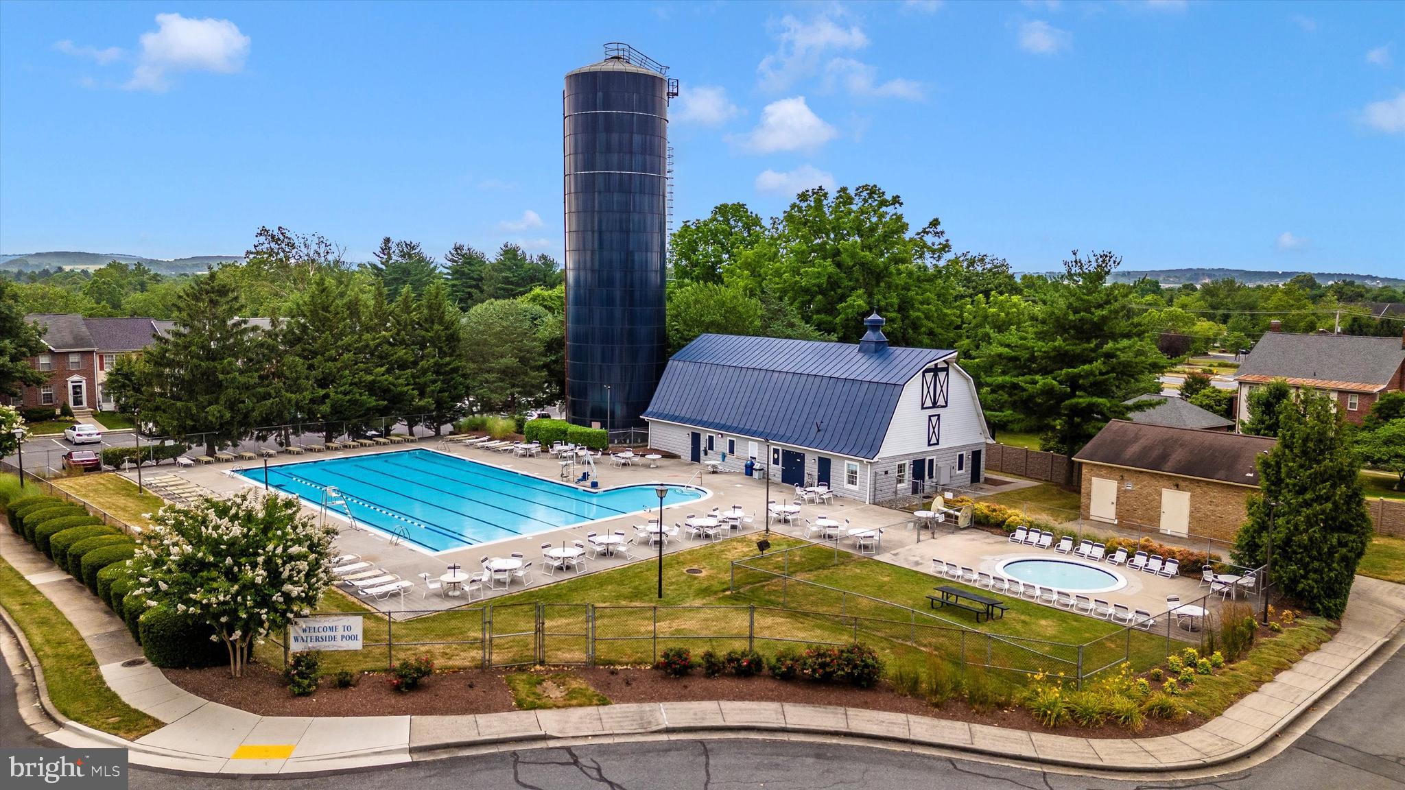 WATERSIDE - Residential