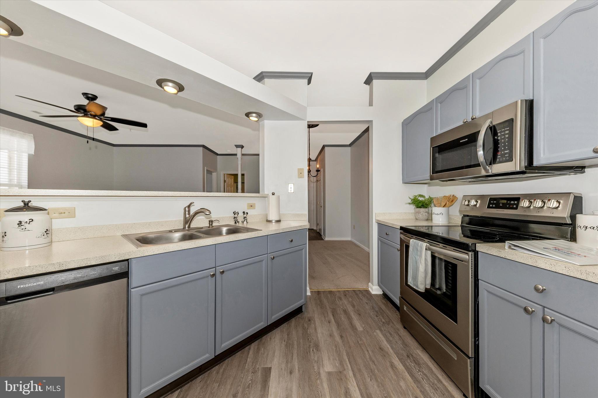 WATERSIDE - Residential