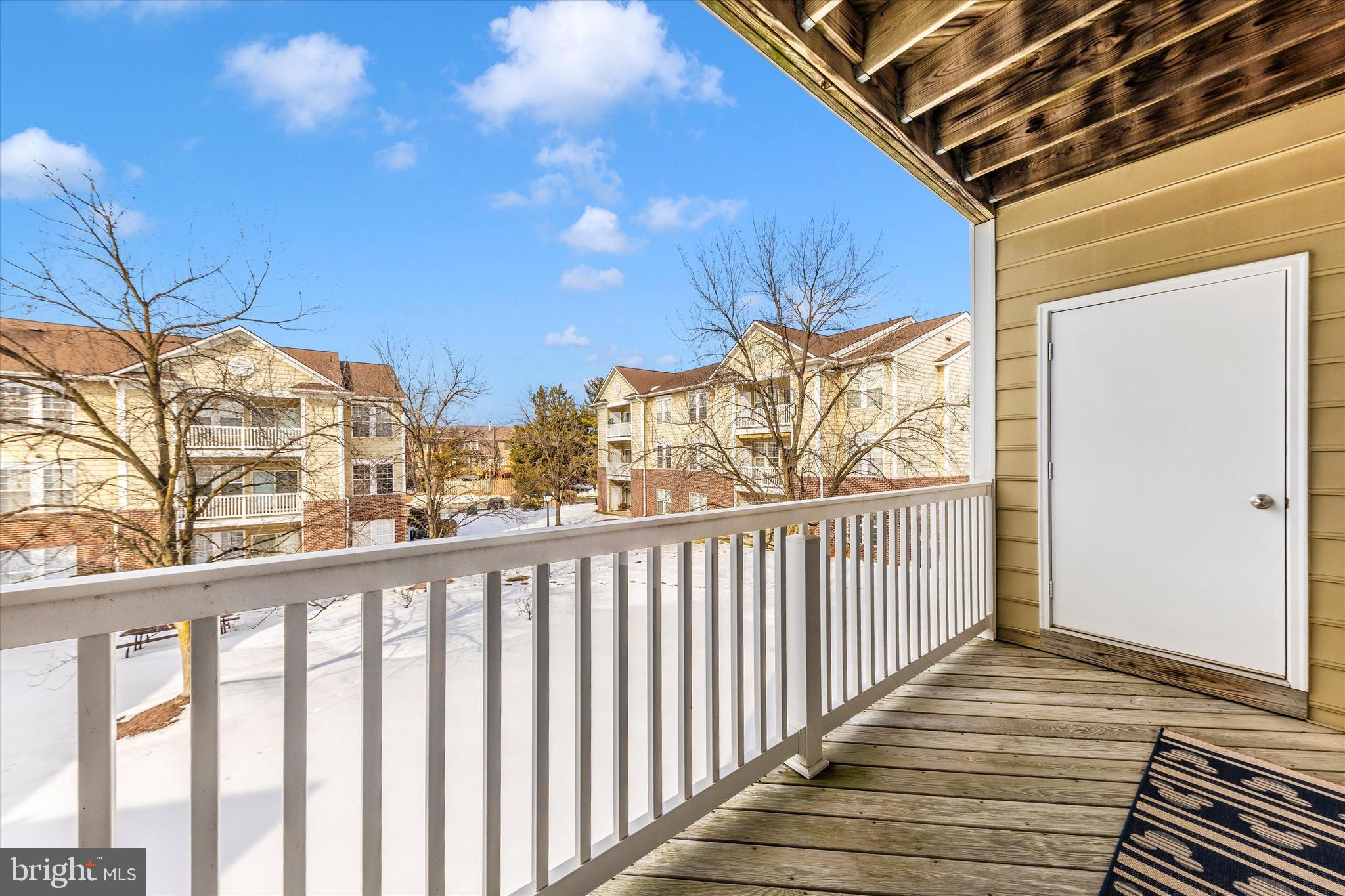 WATERSIDE - Residential