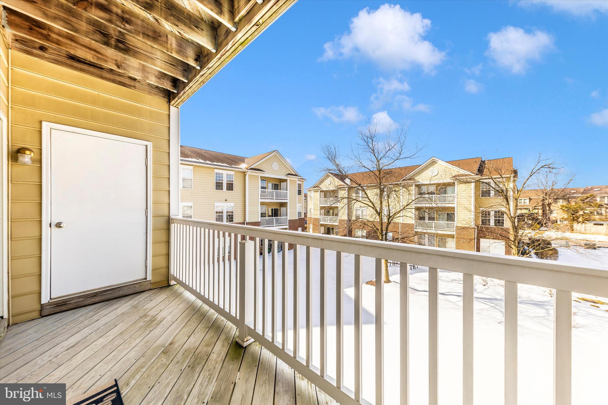 WATERSIDE - Residential