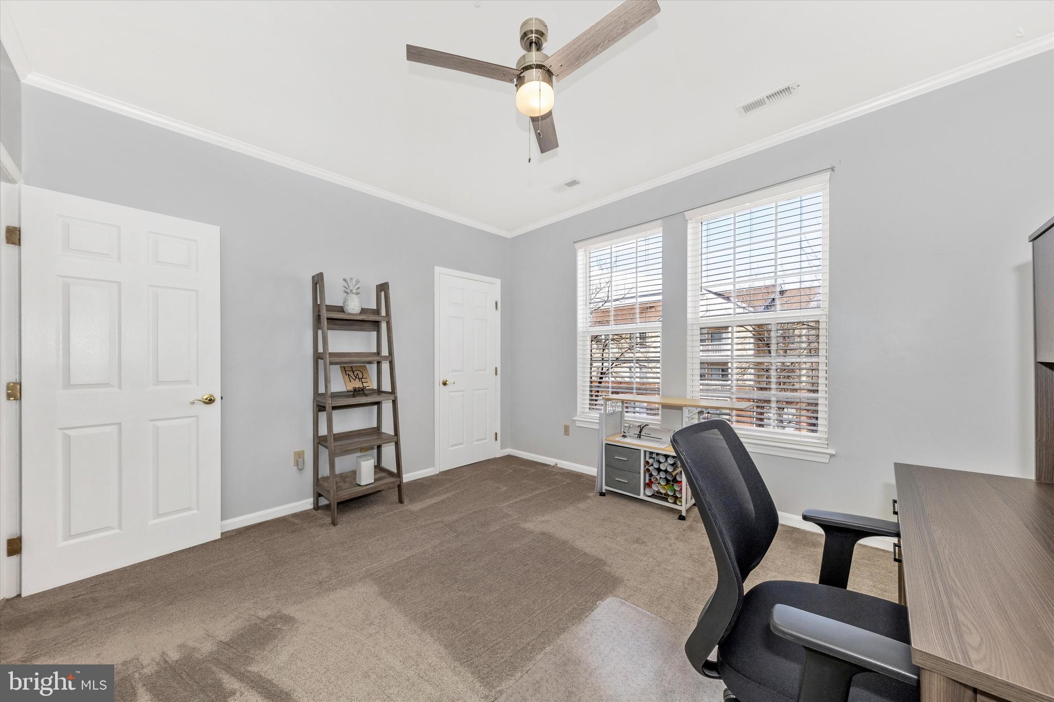 WATERSIDE - Residential