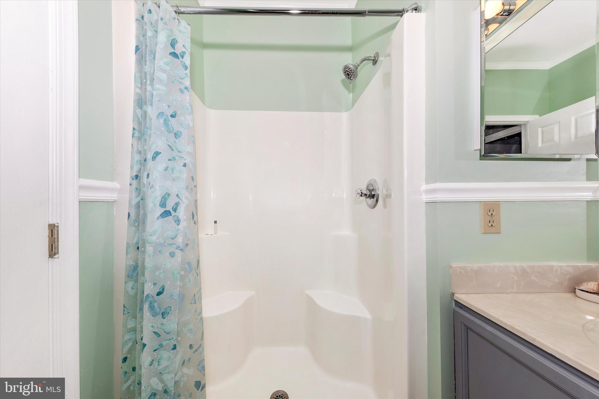 WATERSIDE - Residential