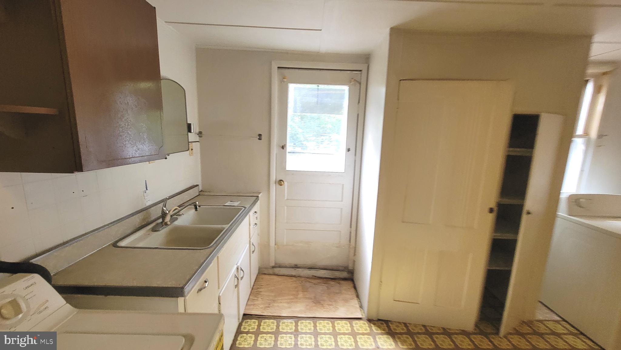 LAVALE GARDENS - Residential Income