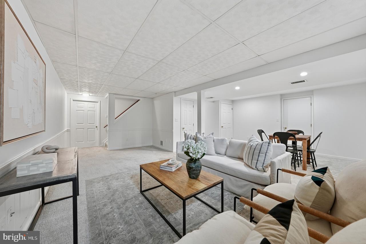 FRANKLIN FARM - Residential