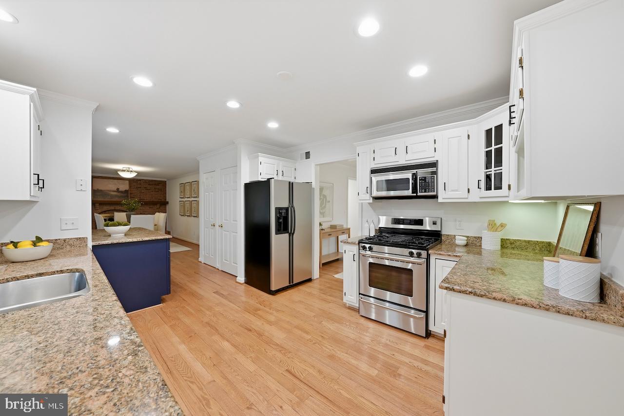 FRANKLIN FARM - Residential