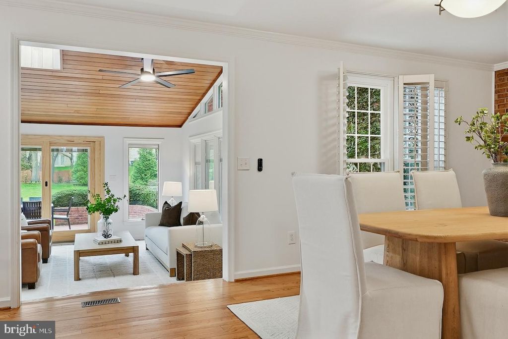 Photo of 12615 Heritage Farm Lane, HERNDON, VA 20171 (MLS # VAFX2299922)