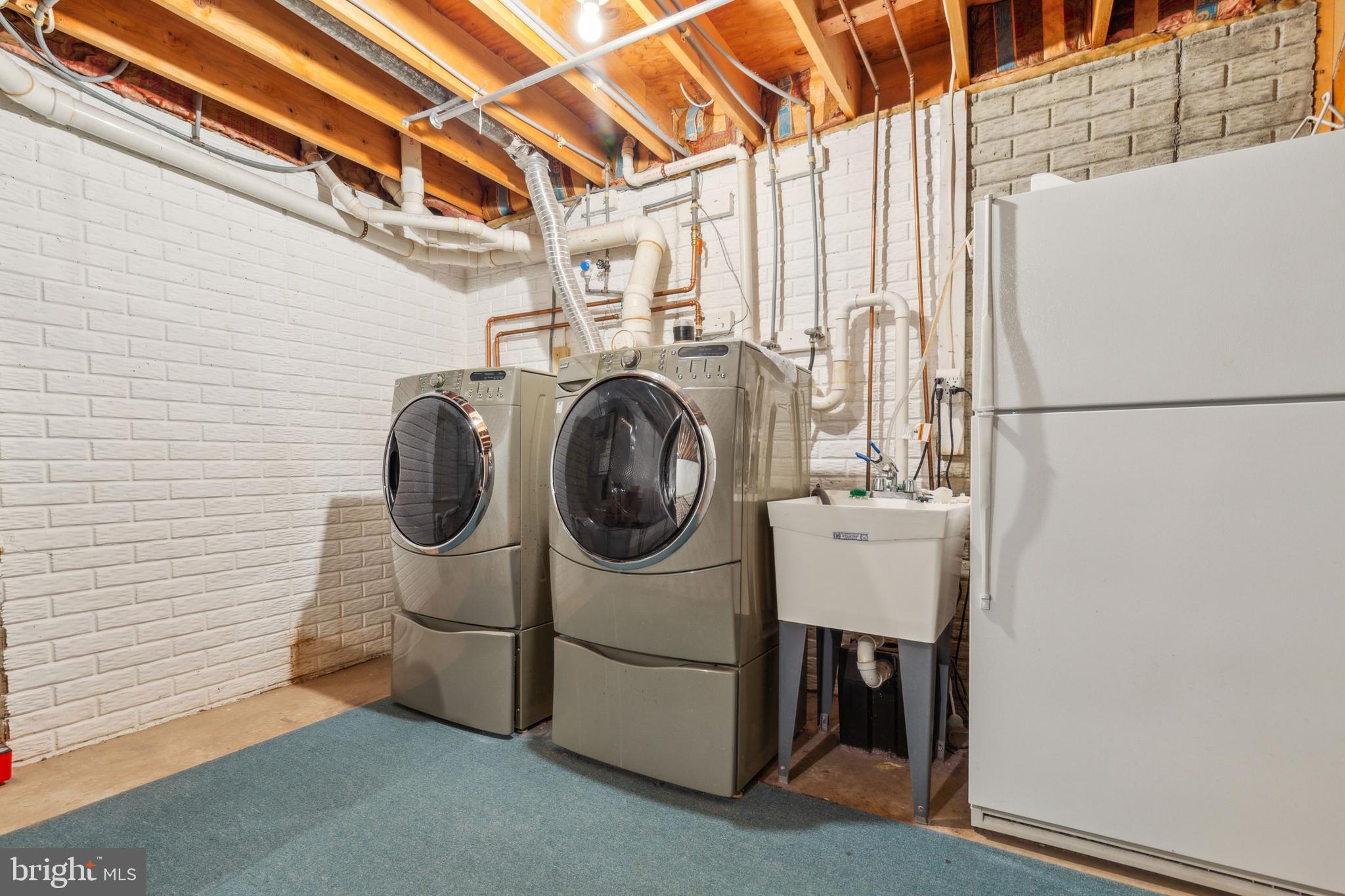 PLEASANT VALLEY - Residential