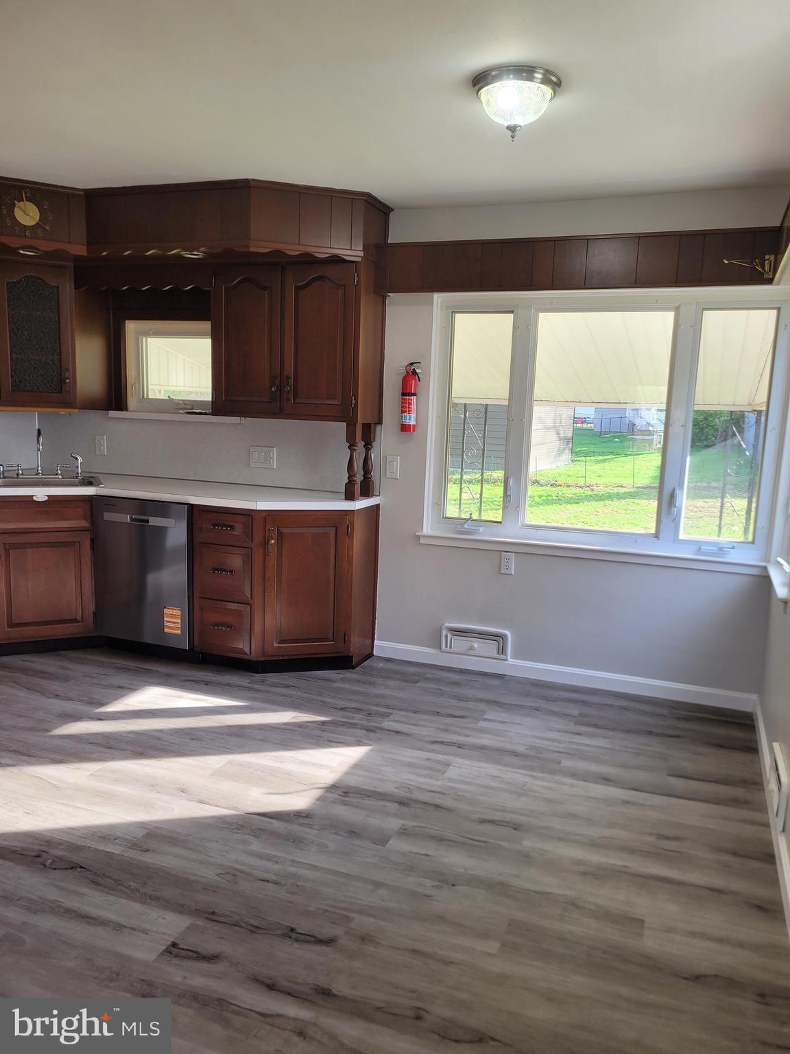 READING - Residential Lease