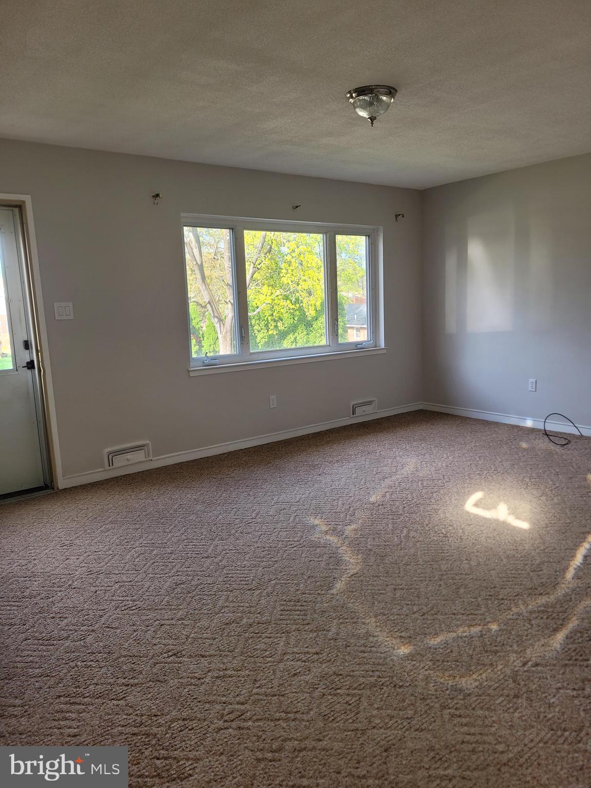 READING - Residential Lease