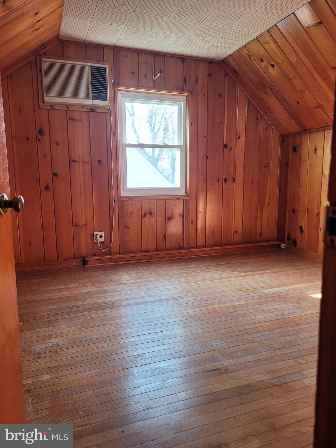 READING - Residential Lease