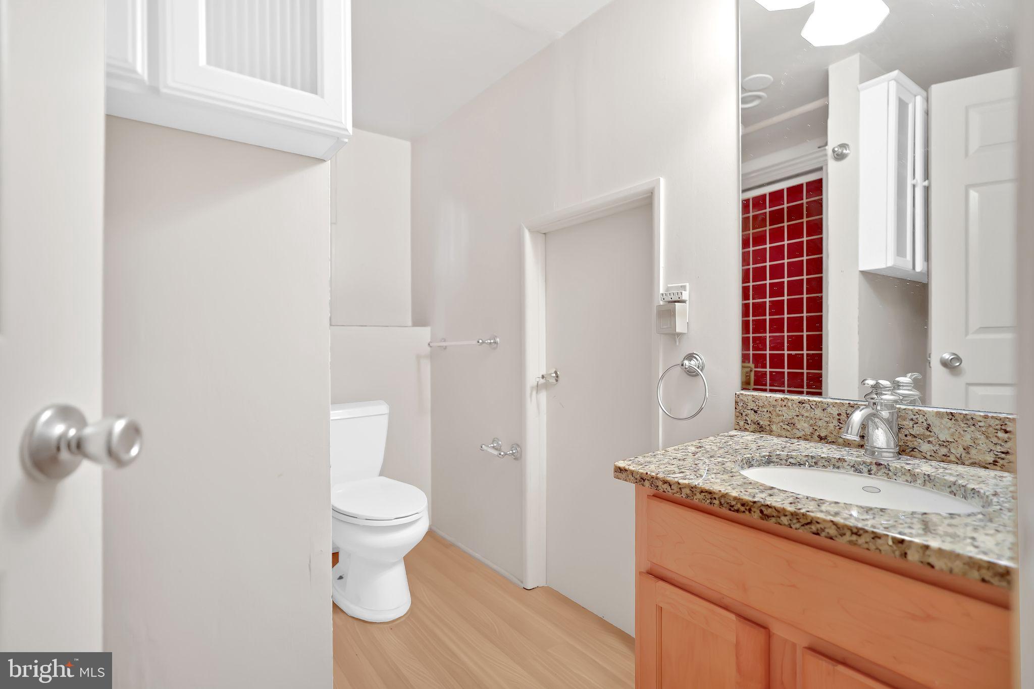 HUNTERS SQUARE - Residential