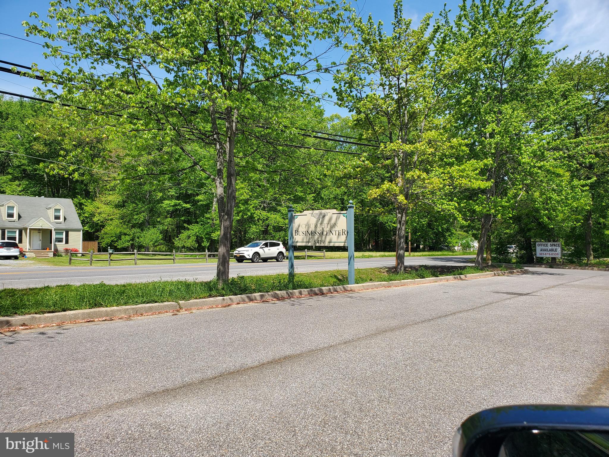 CHURCHTON - Commercial Lease