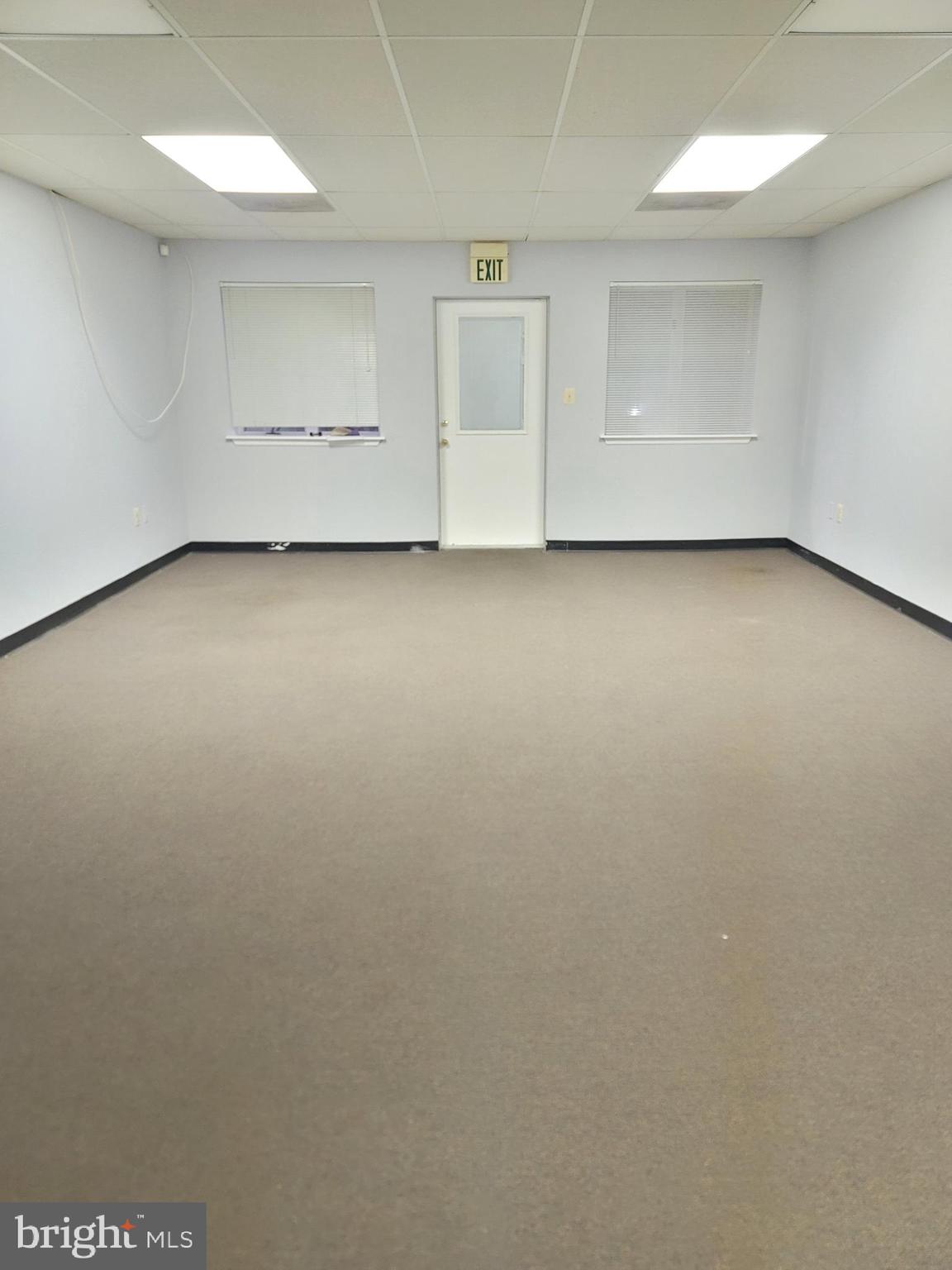 CHURCHTON - Commercial Lease