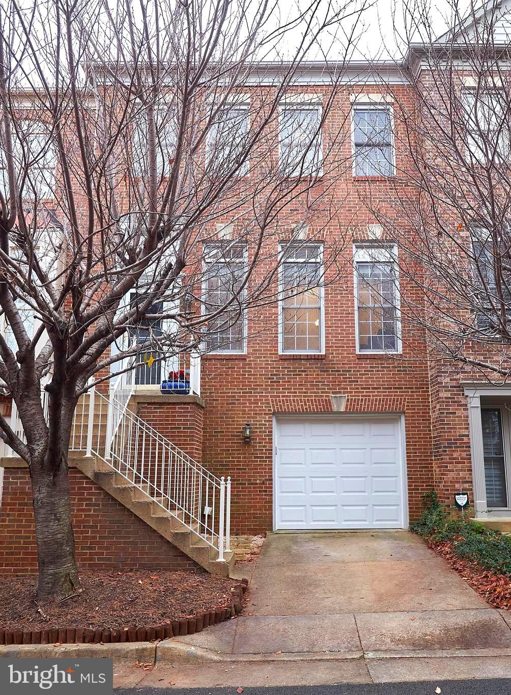 STONEGATE - Residential