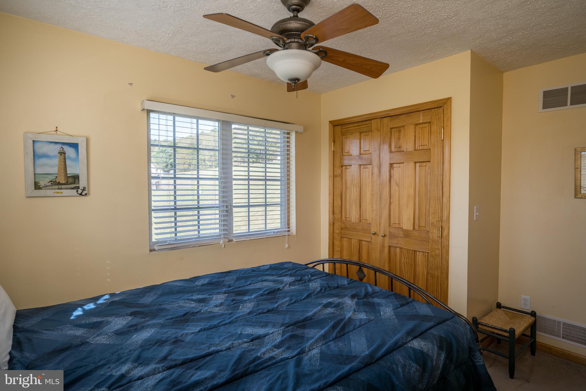 PARADISE POINT - Residential