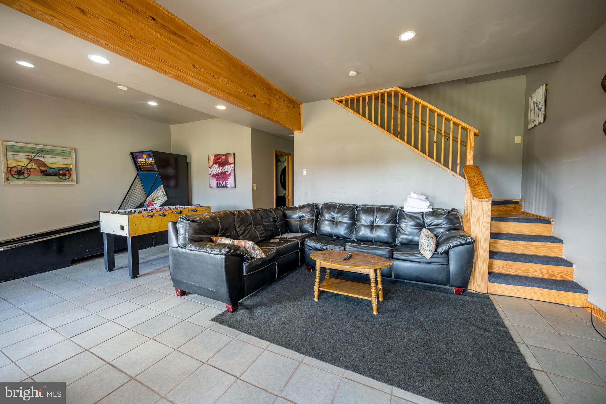 PARADISE POINT - Residential