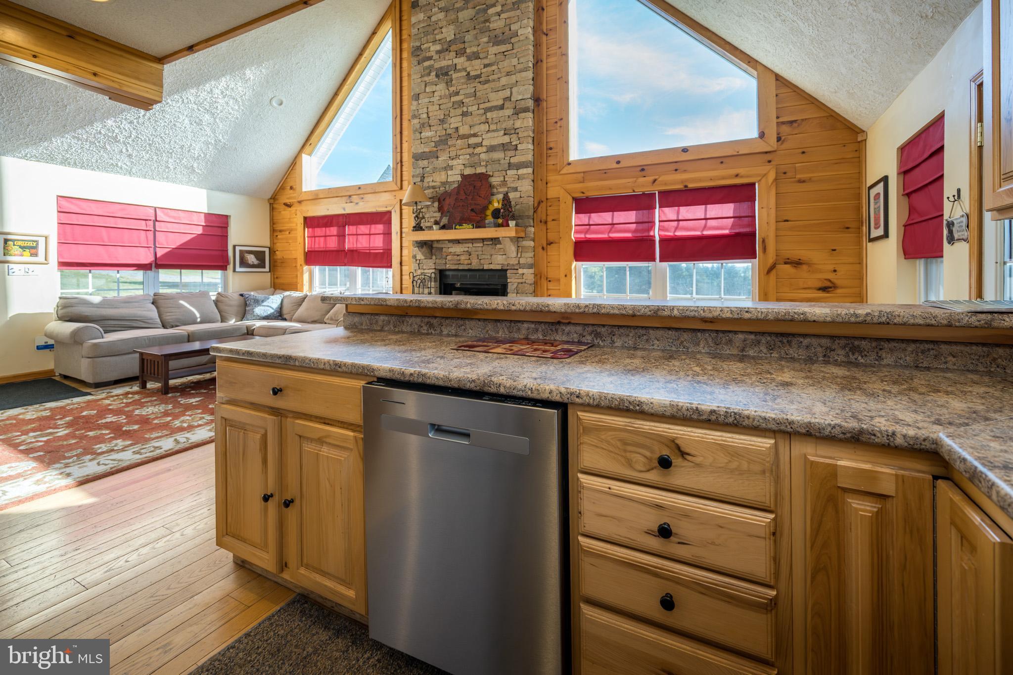 PARADISE POINT - Residential