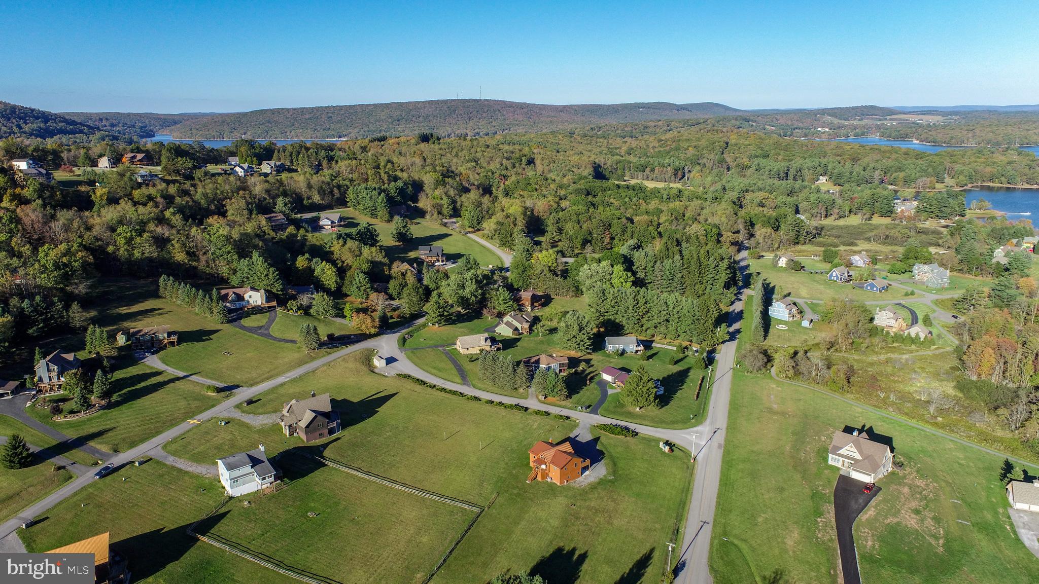 PARADISE POINT - Residential