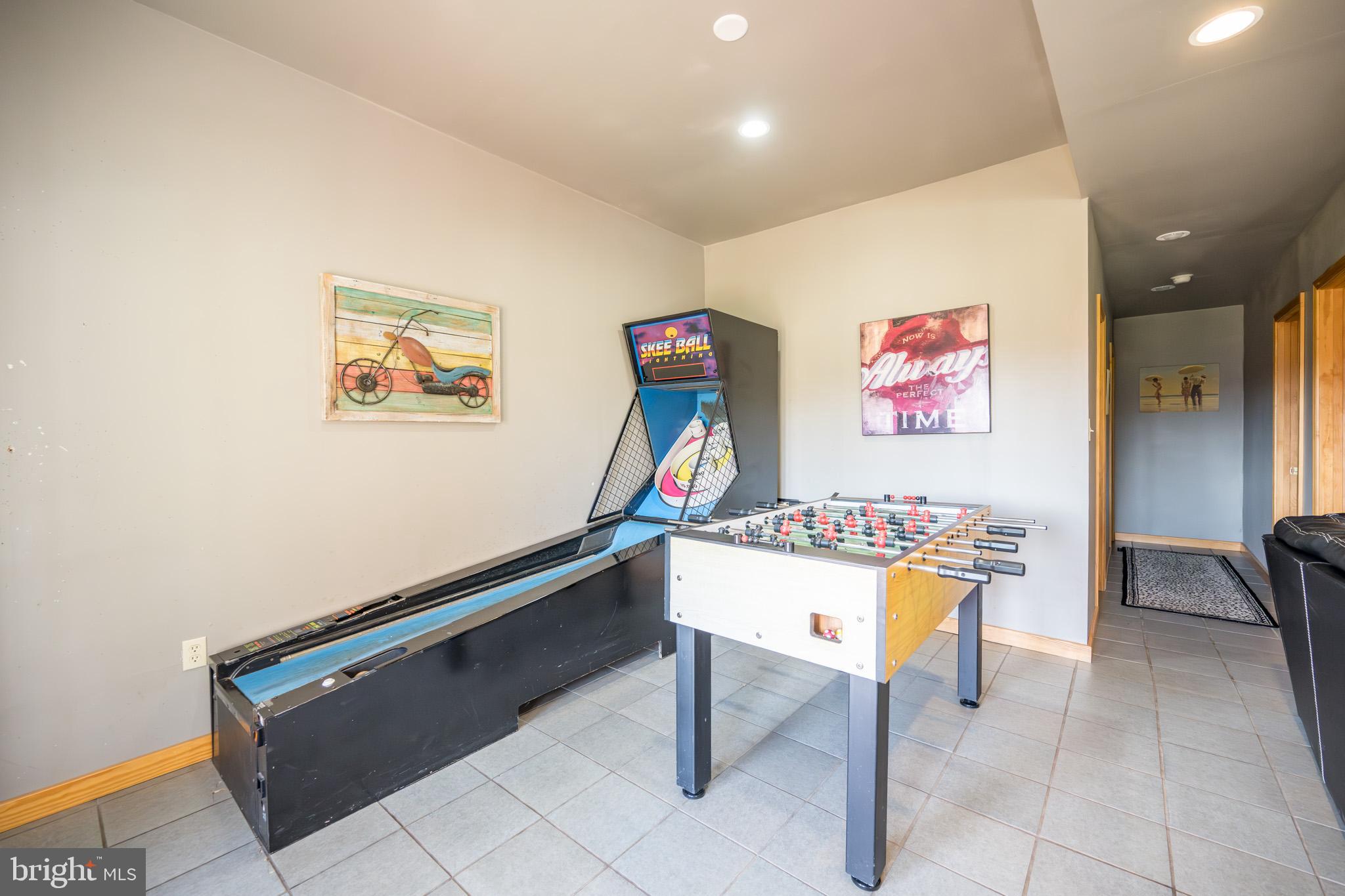 PARADISE POINT - Residential