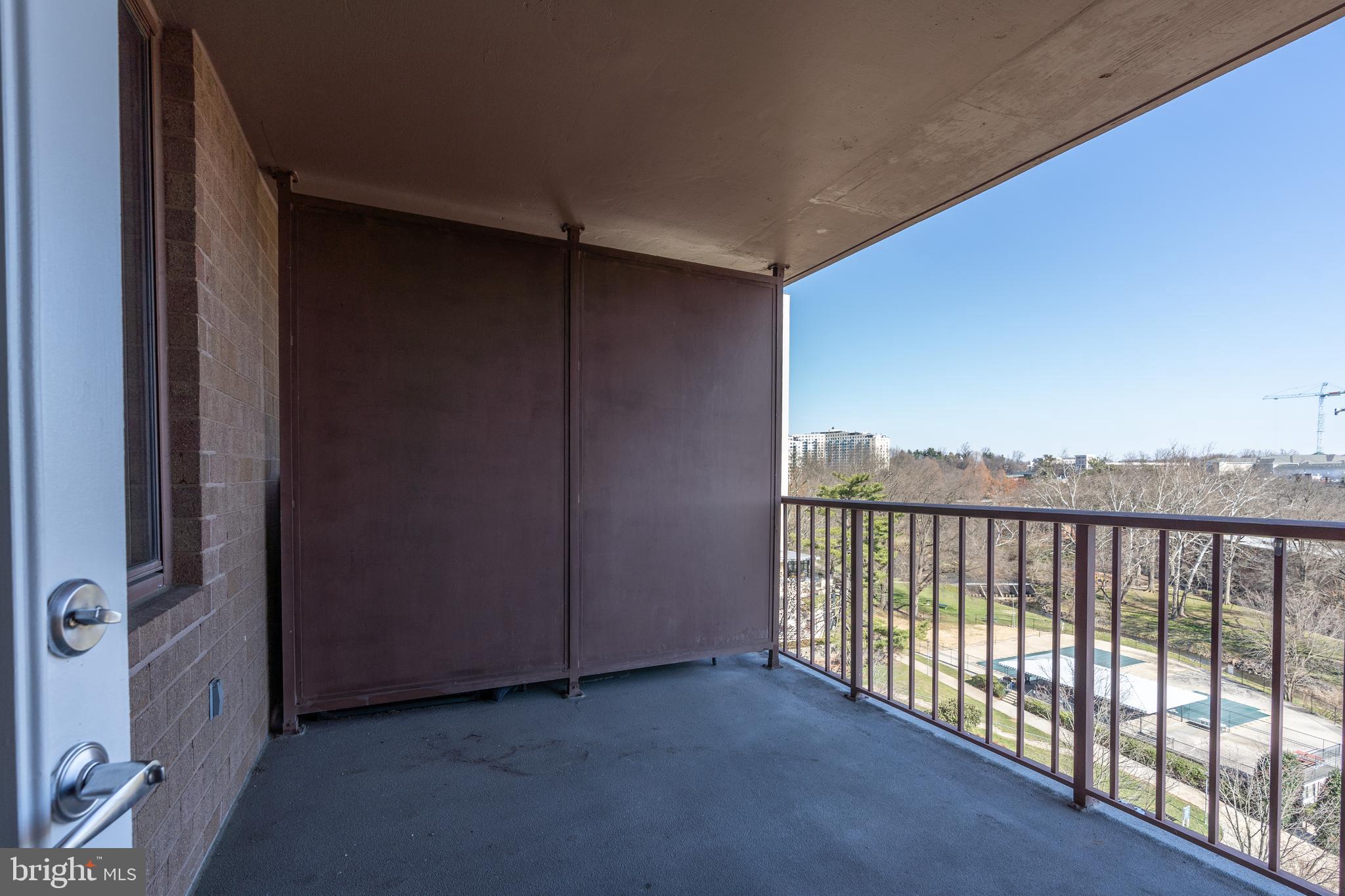 GROSVENOR PARK TOWNHOME CONDOMINIUMS - Residential