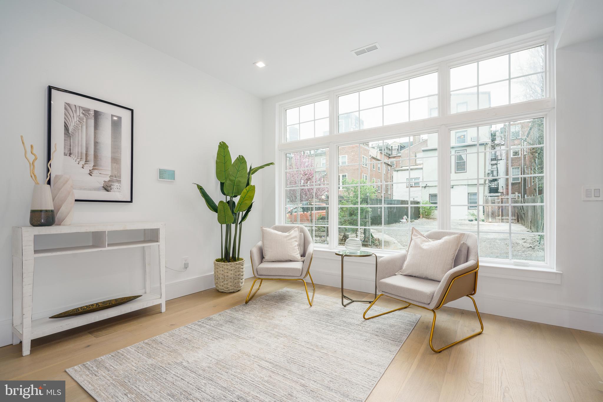 WASHINGTON SQ WEST - Residential