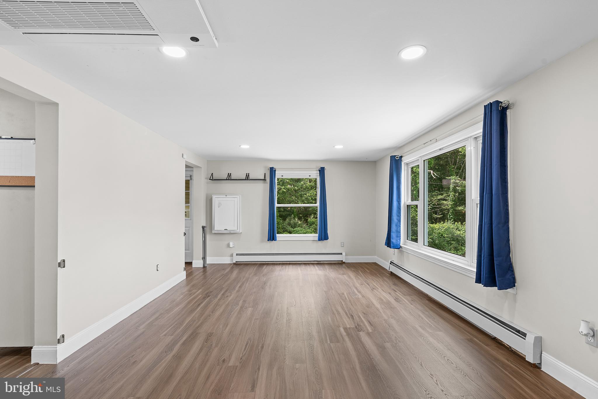 SUNSET ACRES - Residential