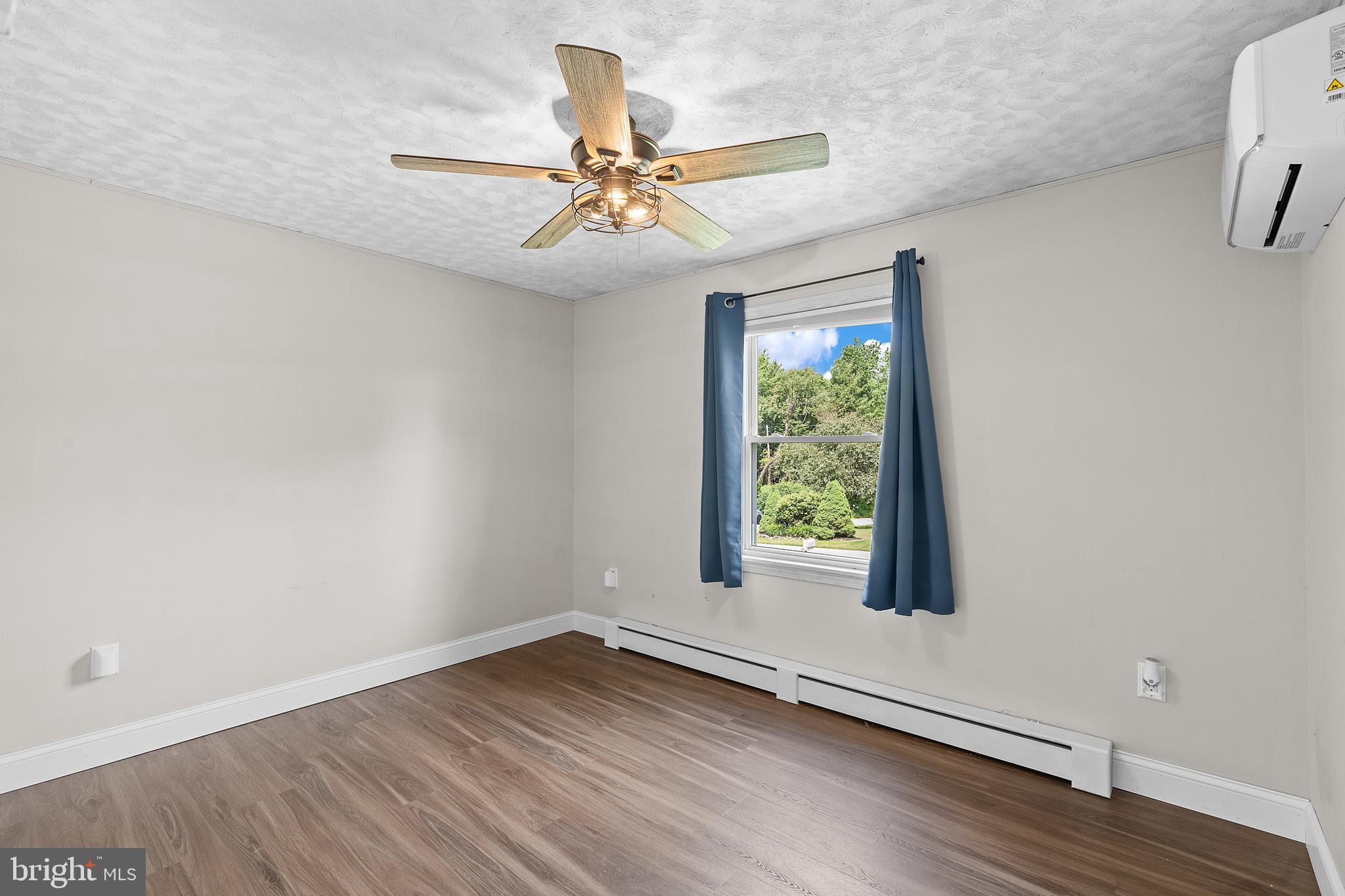 SUNSET ACRES - Residential