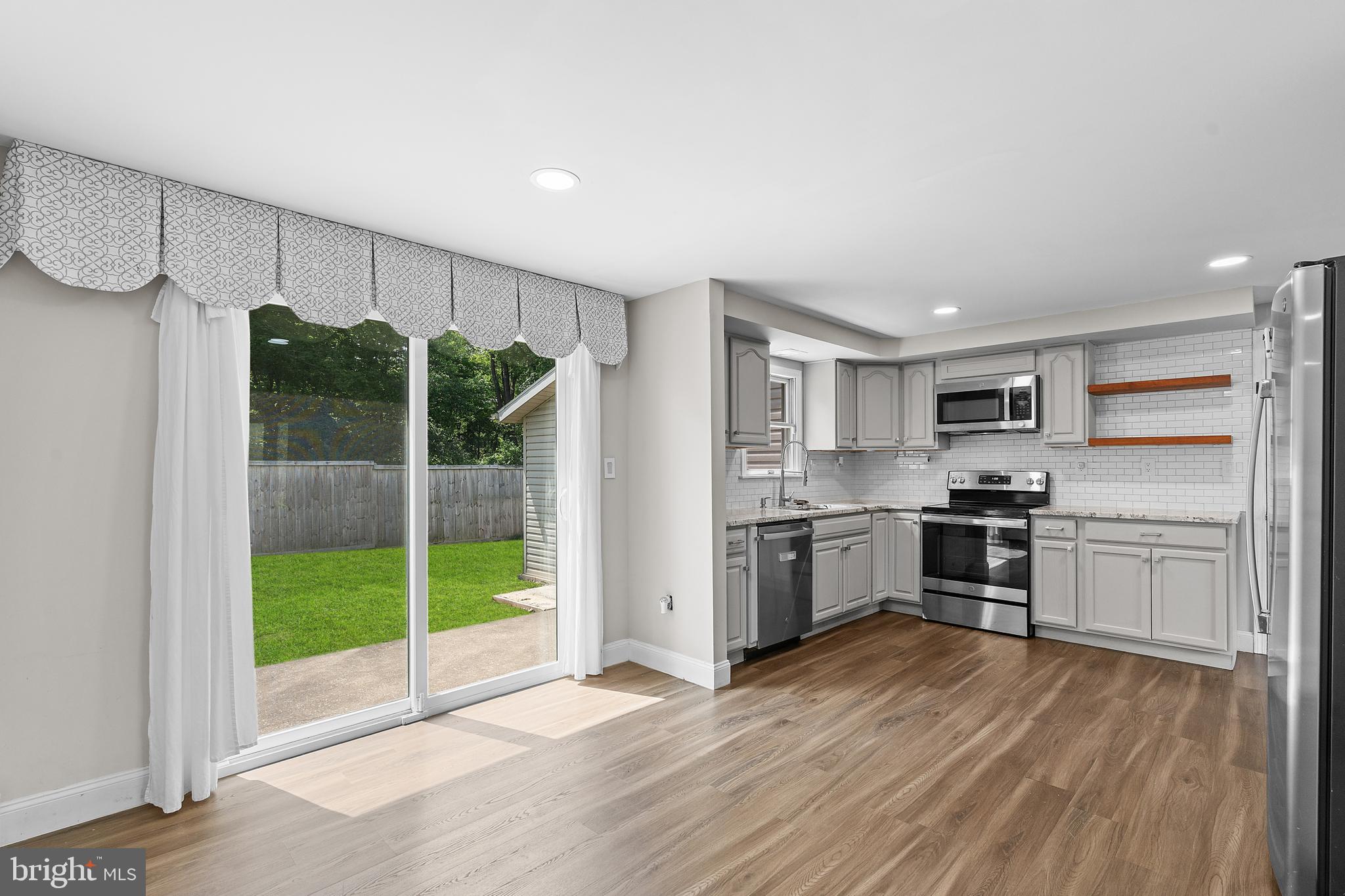 SUNSET ACRES - Residential