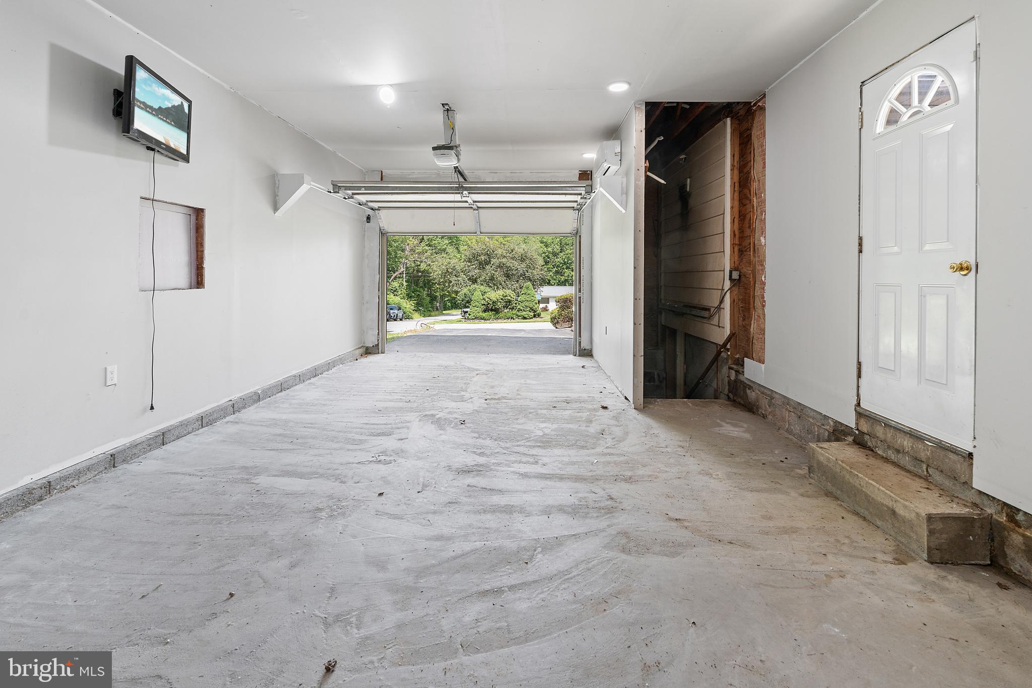 SUNSET ACRES - Residential