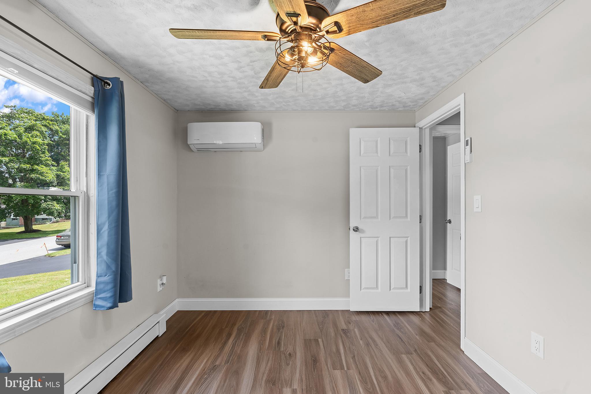 SUNSET ACRES - Residential