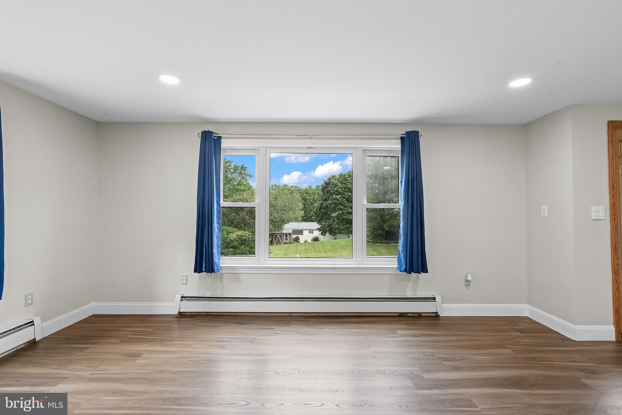 SUNSET ACRES - Residential