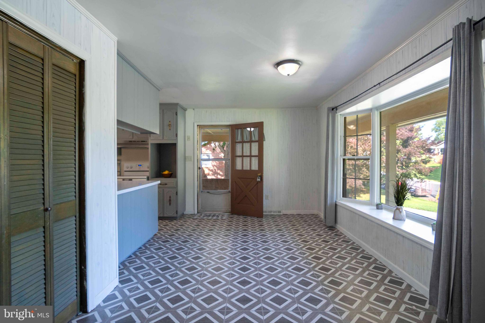 FAIRVIEW HEIGHTS - Residential