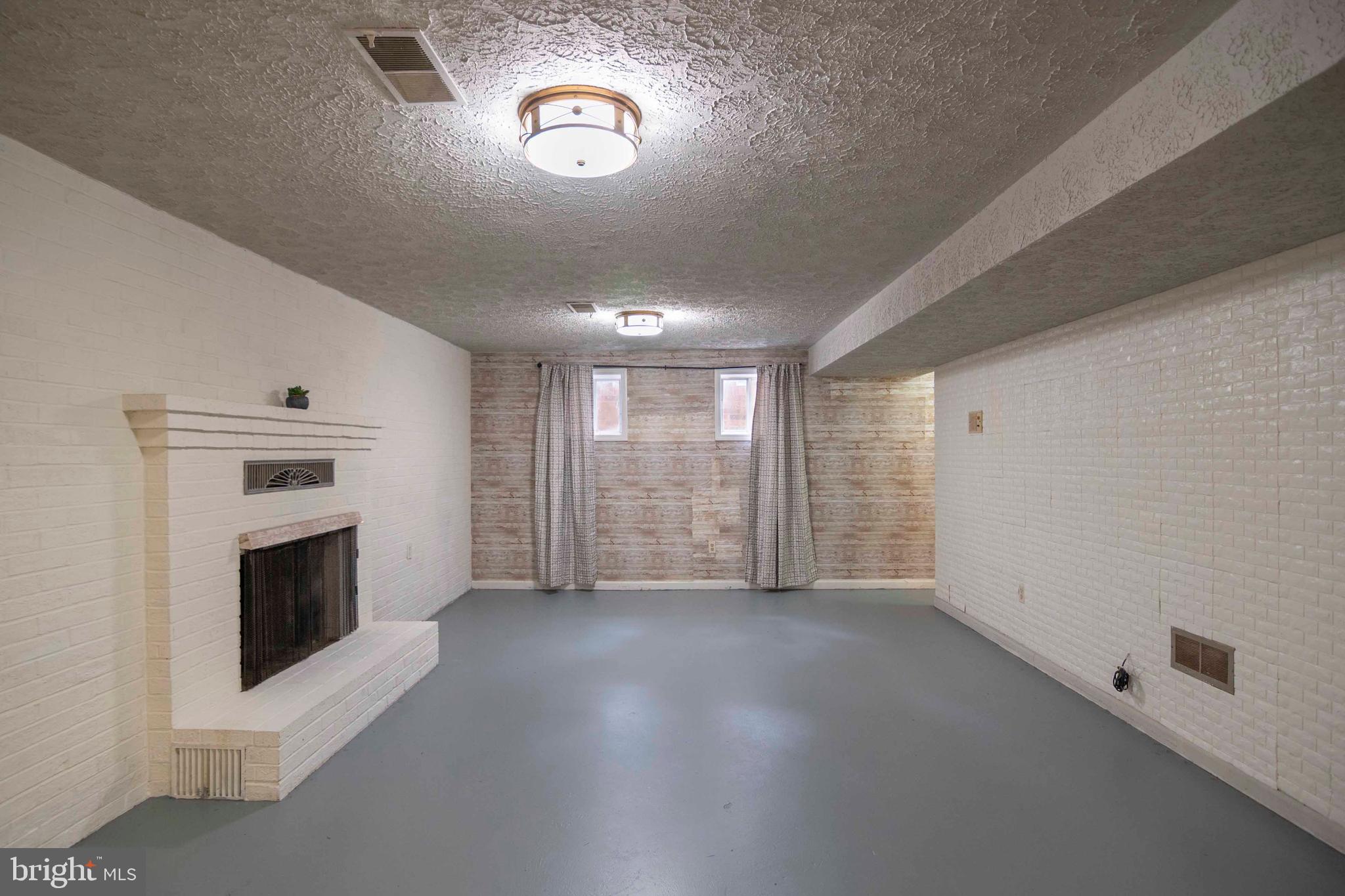 FAIRVIEW HEIGHTS - Residential