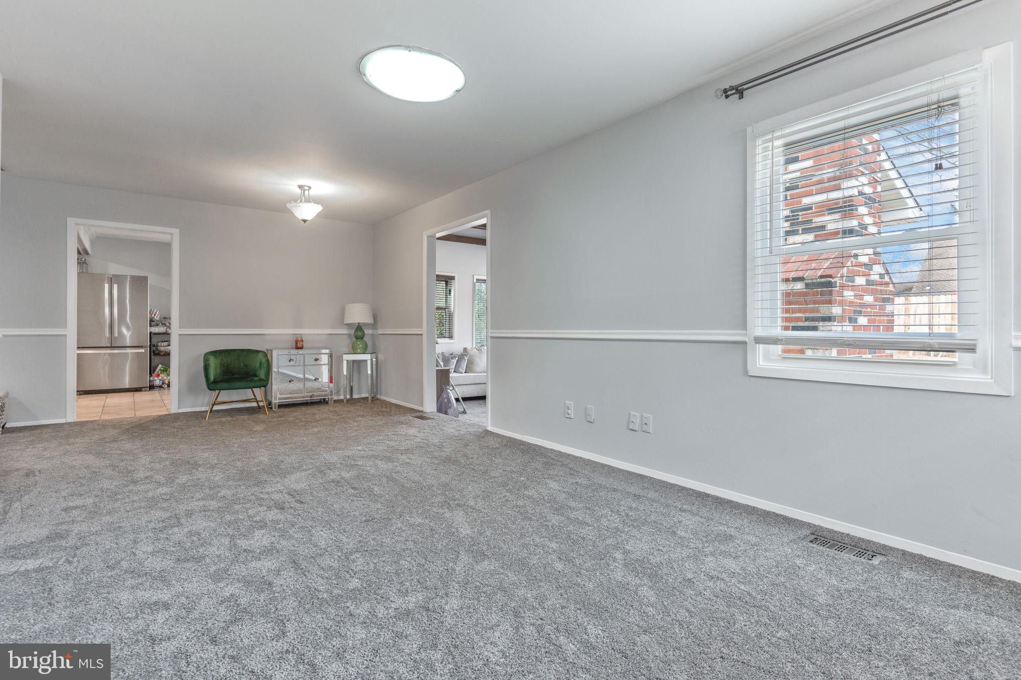 YORKTOWN - Residential