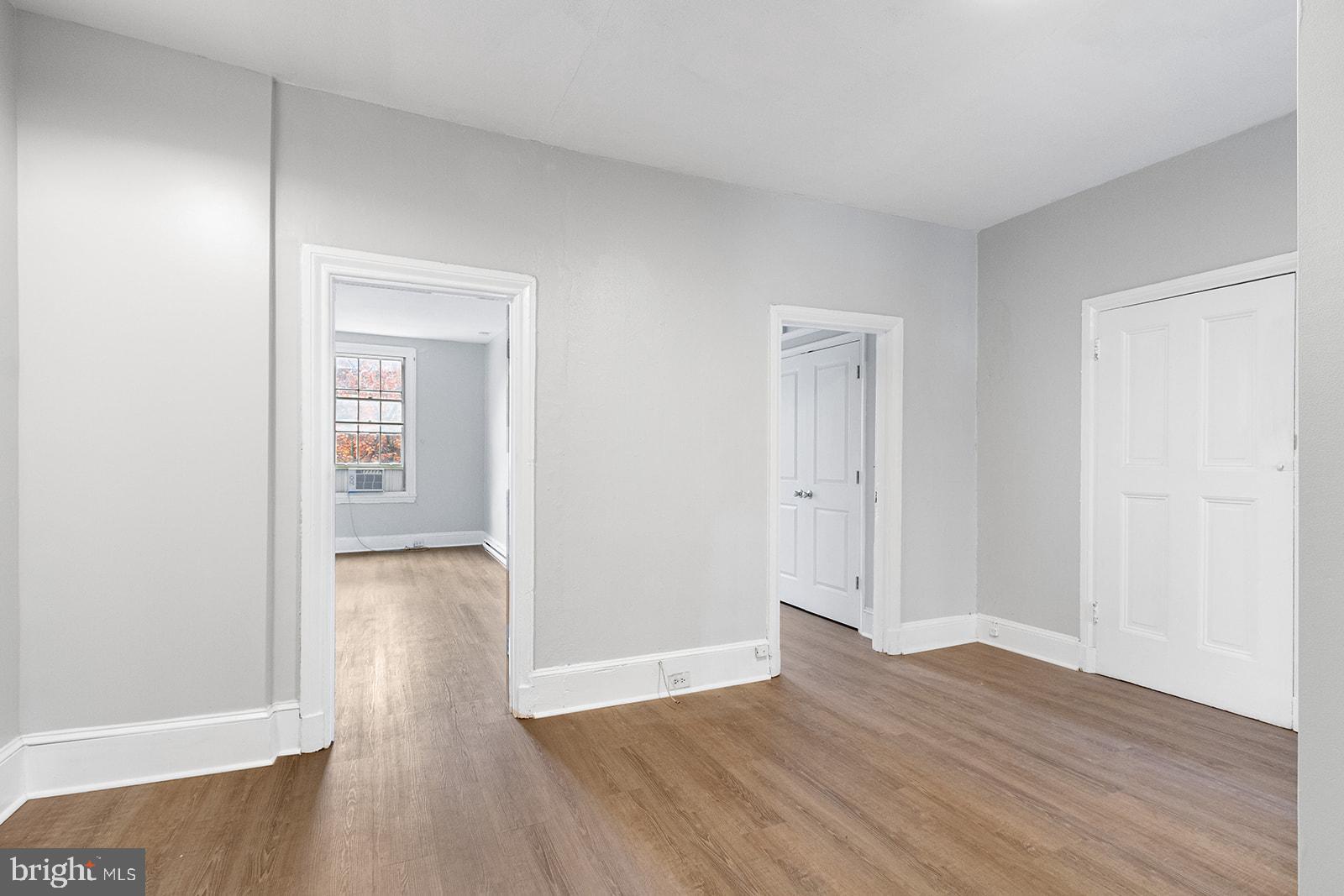 WASHINGTON SQ - Residential Lease