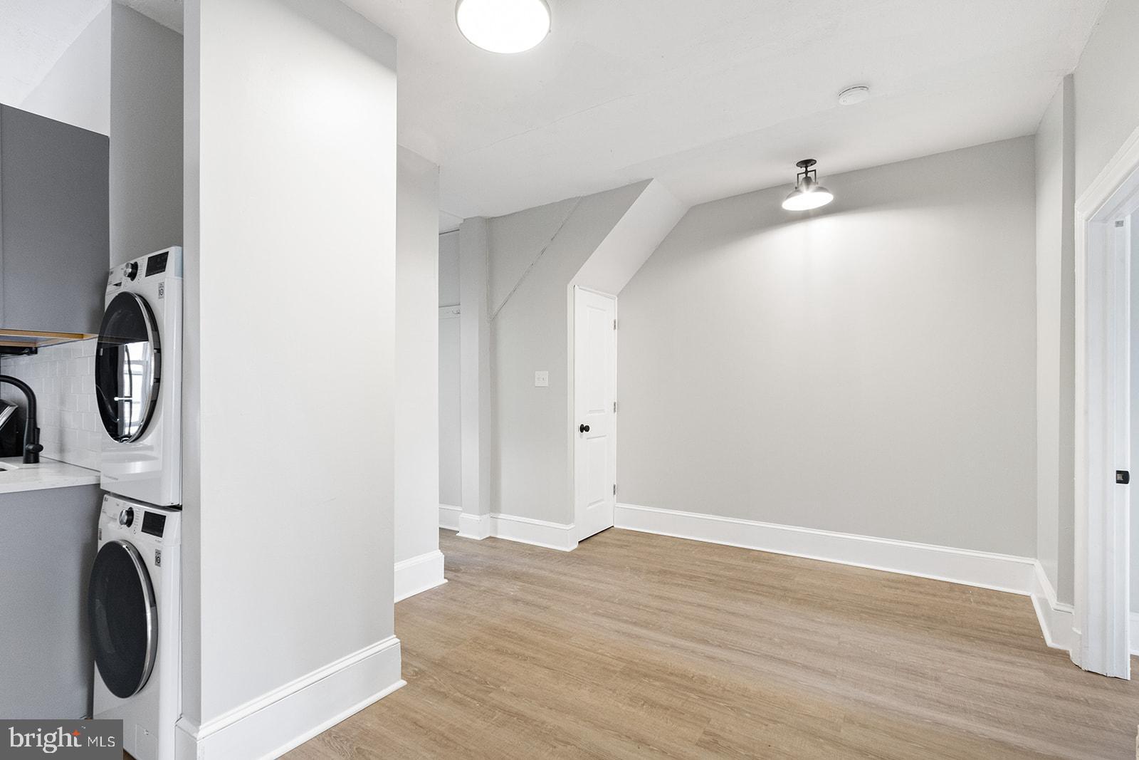 WASHINGTON SQ - Residential Lease