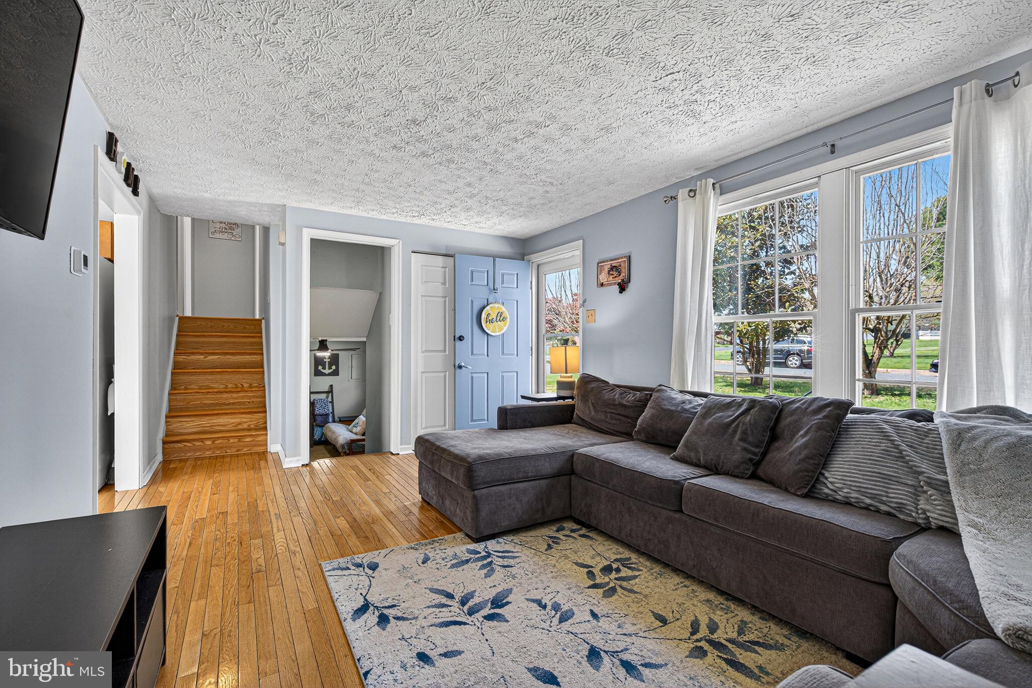 ROYAL EXCHANGE - Residential