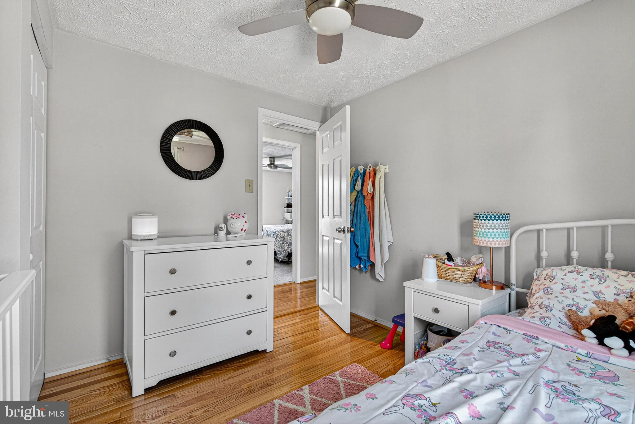 ROYAL EXCHANGE - Residential