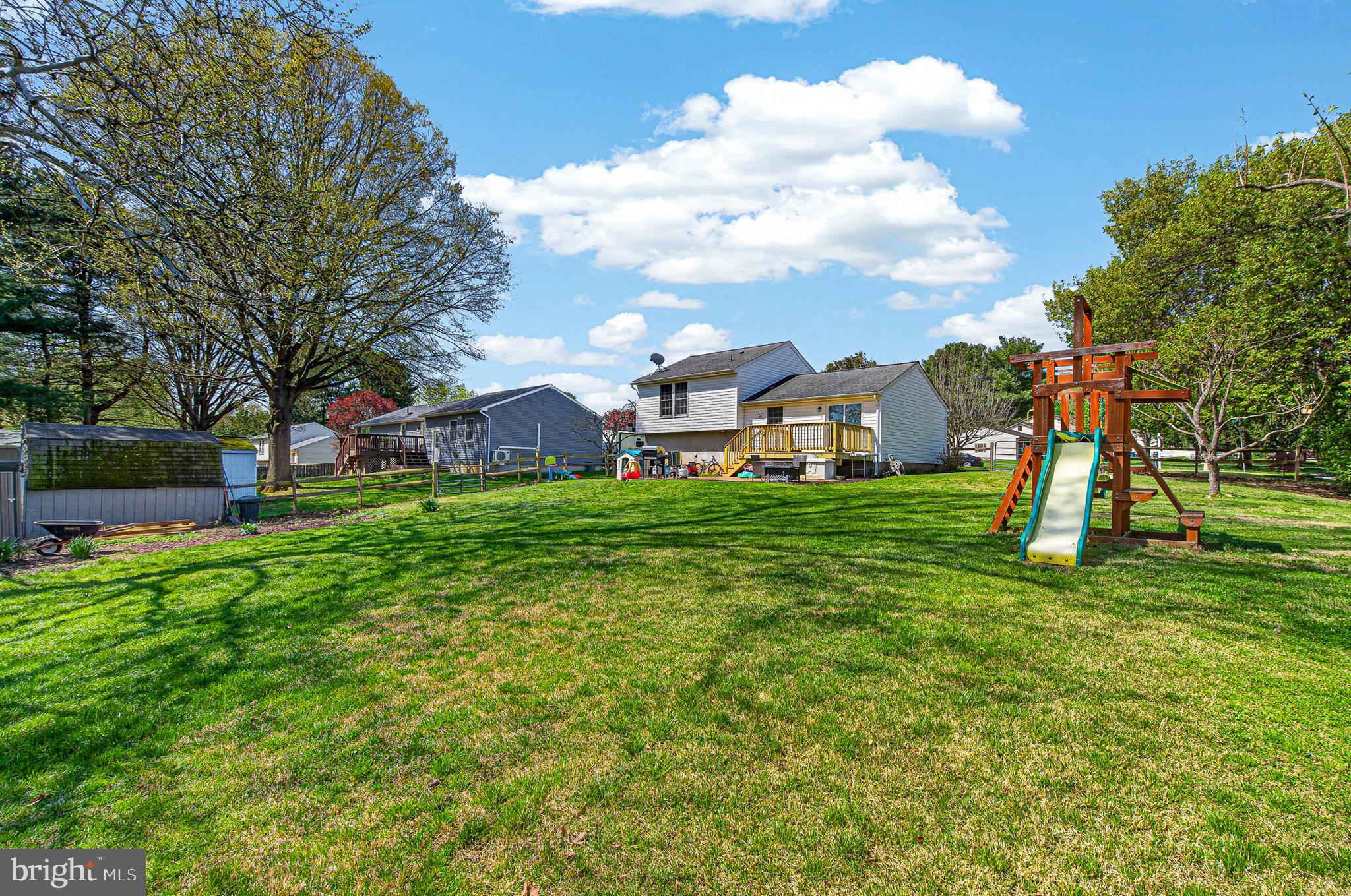 ROYAL EXCHANGE - Residential