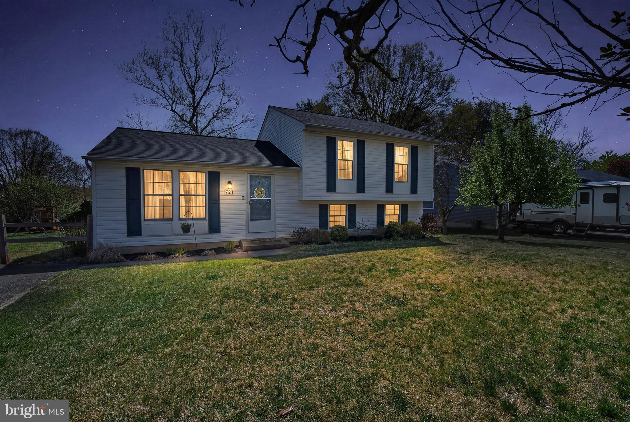 ROYAL EXCHANGE - Residential