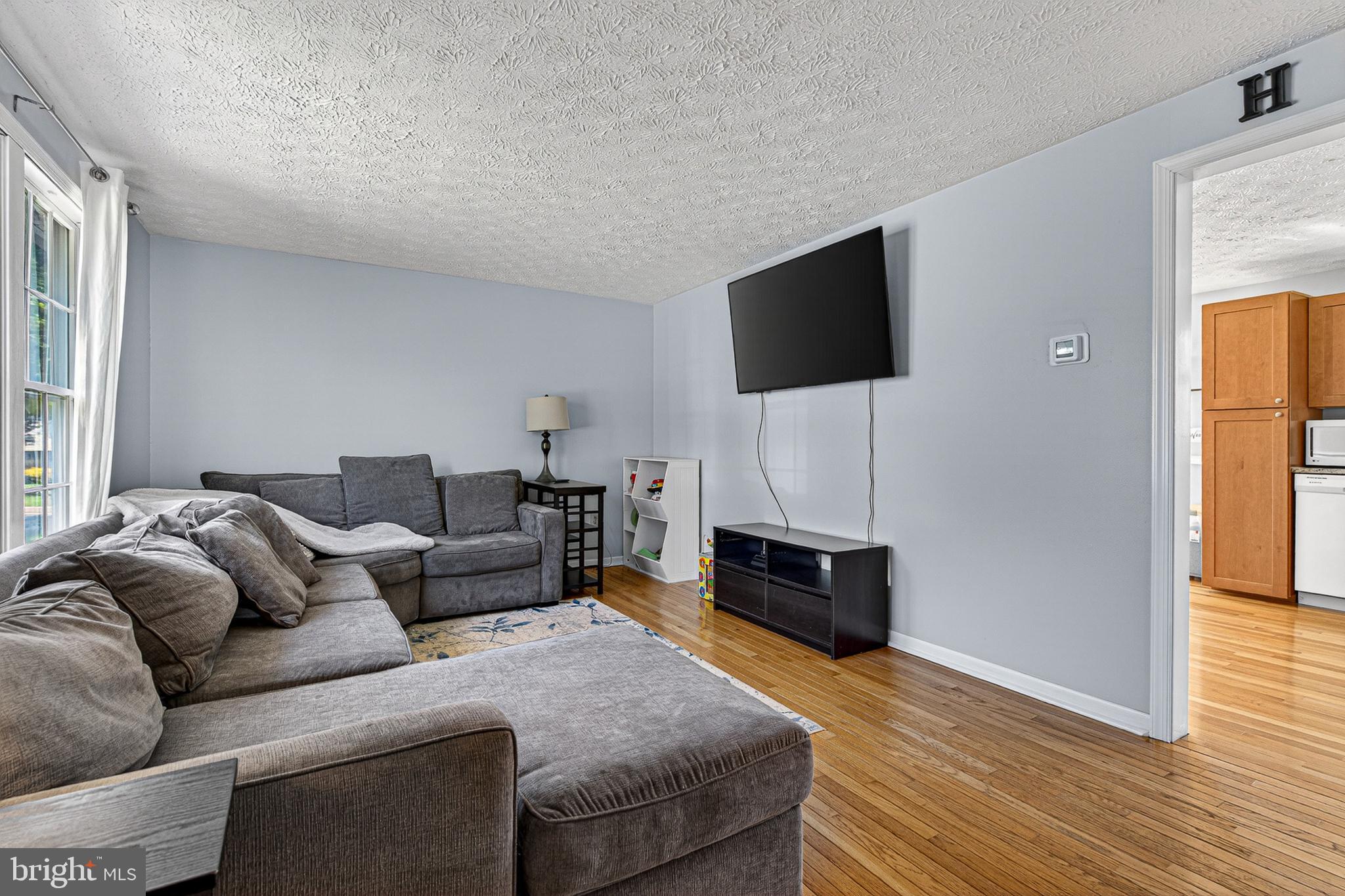 ROYAL EXCHANGE - Residential