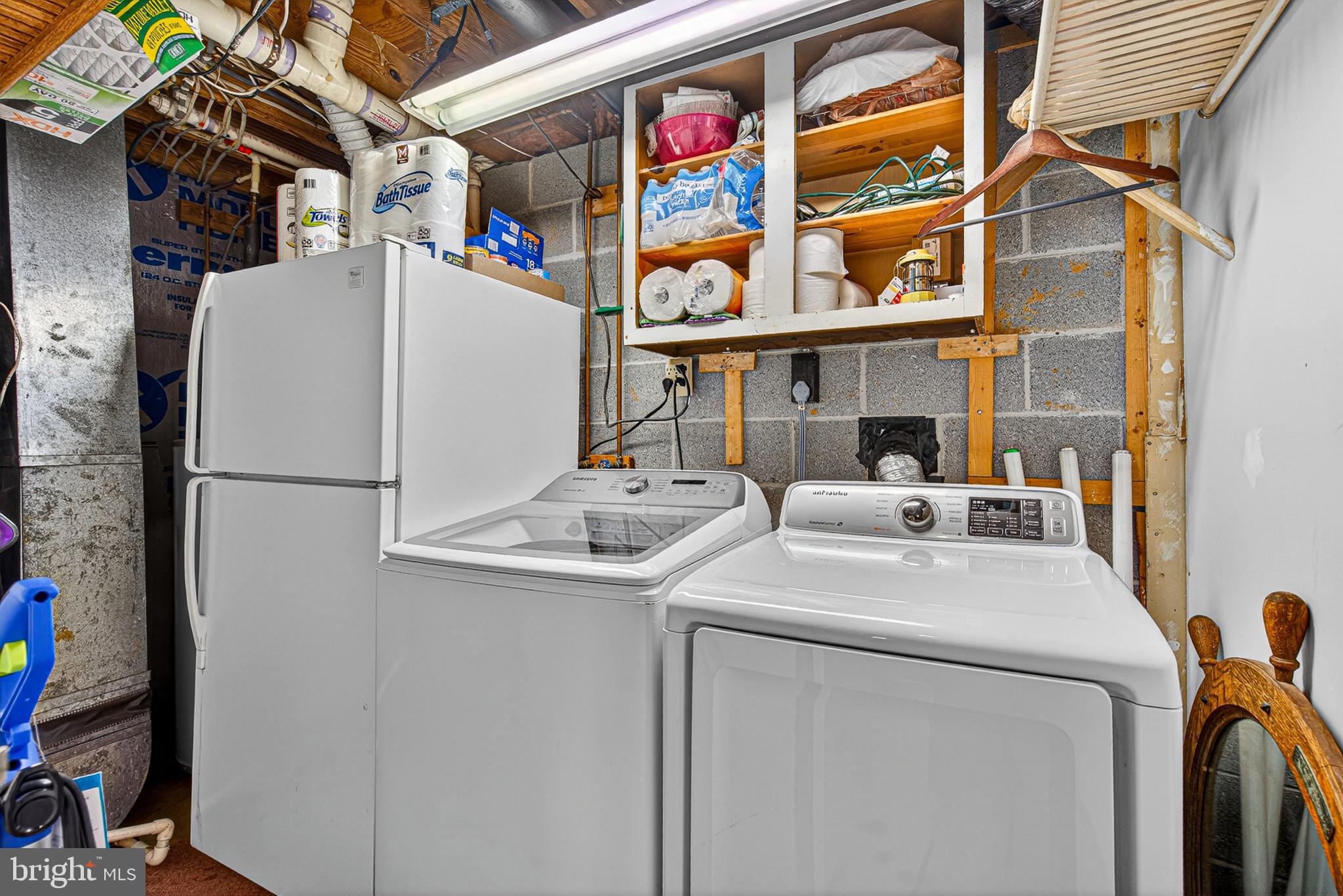 ROYAL EXCHANGE - Residential