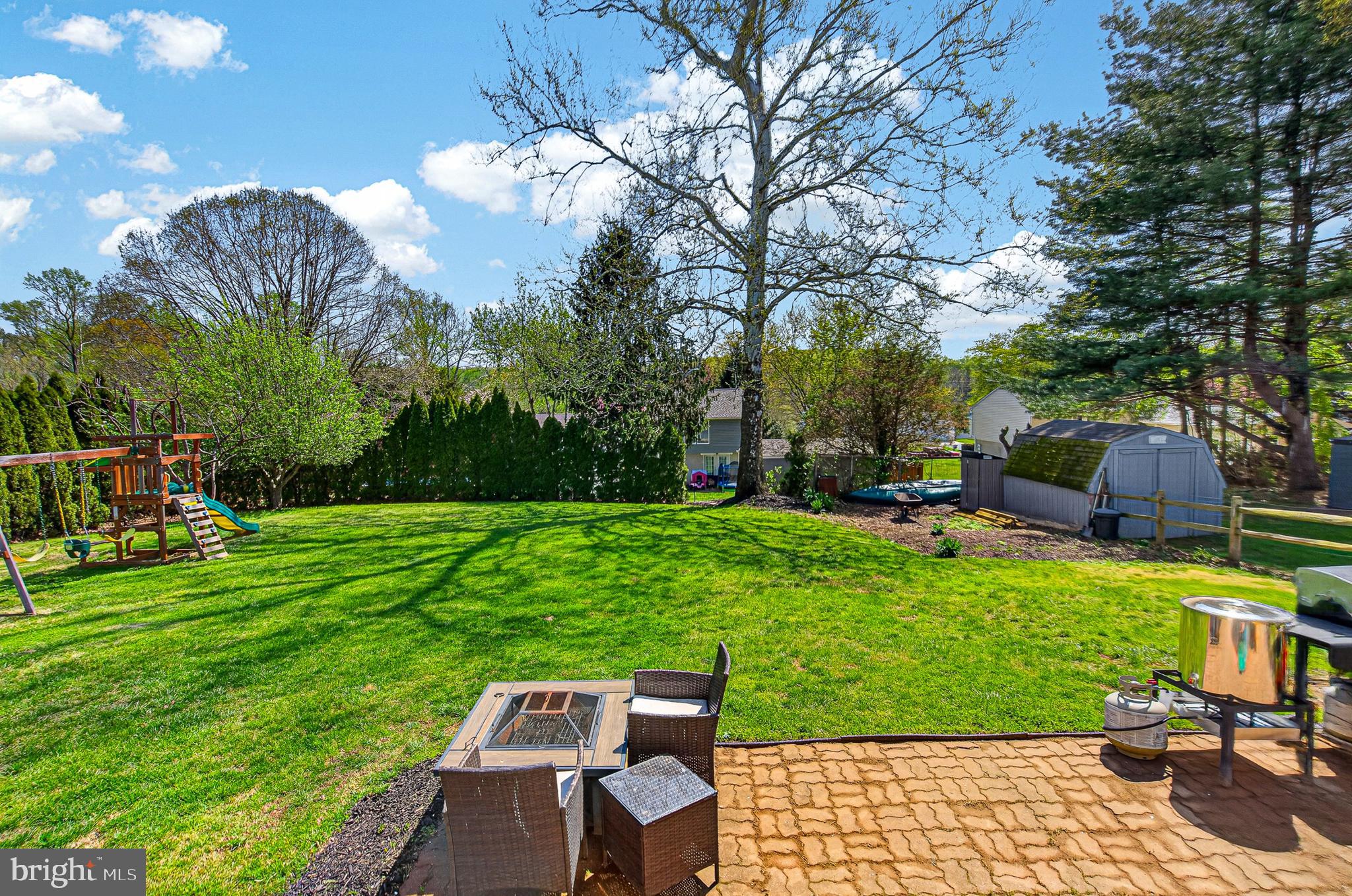 ROYAL EXCHANGE - Residential